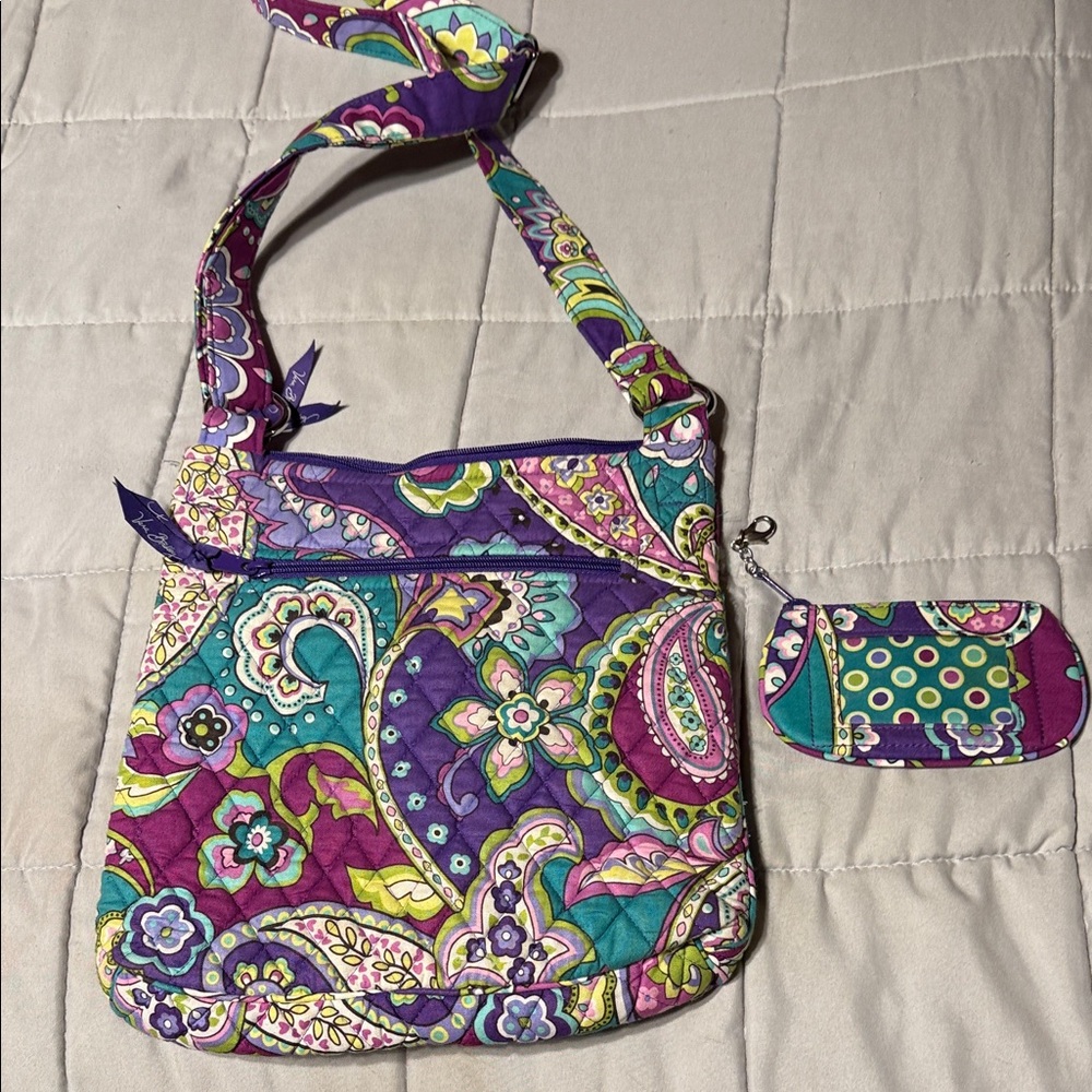 Vera Bradley Vibrant Purple Paisley tote w/matching coin purse. EC - Picture 3 of 12